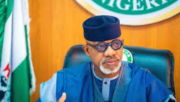 Ogun Govt warns residents against roadside trading 